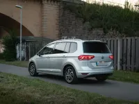 Gebraucht VW Touran 116 PS (85 kW) 2017 Silber Van / Kleinbus
