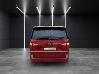 Gebraucht VW Multivan Life 150 PS (110 kW) 2025 Fortanarot metallic Van