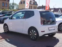 Second-hand VW up! Active 65 CP (47 kW) 2024 Alb Hatchback