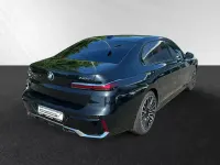 Gebraucht BMW 740 M Sport 299 PS (219 kW) 2025 Black sapphire metallic Limousine