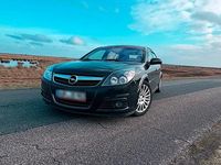 Gebraucht Opel Signum 150 PS (110 kW) 2007 Schwarz Kleinwagen