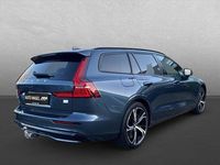 Gebraucht Volvo V60 Plus 398 PS (292 kW) 2022 Denim blue (metallic) Kombi