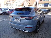 Gebraucht Mitsubishi Outlander P-HEV Top 136 PS (100 kW) 2025 Grau SUV