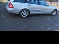 Gebraucht Mercedes C220 143 PS (105 kW) 2002 Silber Kombi