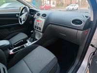 Gebraucht Ford Focus 101 PS (74 kW) 2009 Grau Kleinwagen