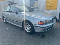 Gebraucht BMW 528 194 PS (142 kW) 1998 Silber Limousine