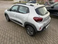 Usado Dacia Spring Essentiel 2023 Plateado Utilitario