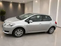 Gebraucht Toyota Auris Sol 124 PS (91 kW) 2006 Silver metallic Kleinwagen