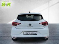 Gebraucht Renault Clio V Equilibre 143 PS (105 kW) 2023 Weiß Kleinwagen