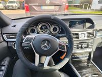 Second-hand Mercedes E300 204 CP (150 kW) 2013 Albastru Break