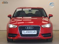 Gebraucht Audi A3 Attraction 122 PS (89 kW) 2013 Rot Limousine
