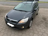 Gebraucht Ford Focus 101 PS (74 kW) 2010 Grau Limousine