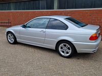 Gebraucht BMW 318 143 PS (105 kW) 2002 Silber Coupé