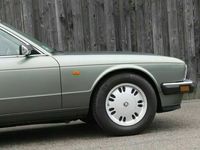 gebraucht Jaguar XJ40 Soverein mit 2 Jahre Garantie