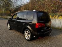 Gebraucht VW Touran 140 PS (102 kW) 2014 Schwarz Van / Kleinbus
