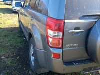 Usado Suzuki Vitara 130 HP (95 kW) 2006 Cinzento SUV