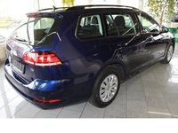 Gebraucht VW Golf VII 116 PS (85 kW) 2018 Blau metallic Kombi