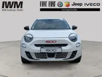 Gebraucht Fiat 600E Red 114 kW (156 PS) 2024 Weiß Limousine