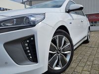 gebraucht Hyundai Ioniq 1,6 GDI Premium Hybrid*nur 38860 km*