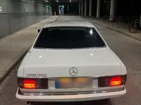 Gebraucht Mercedes 500 211 PS (155 kW) 1983 Weiß Coupé