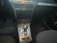 Second-hand Opel Astra 105 CP (77 kW) 2006 Albastru Hatchback