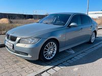 Gebraucht BMW 325 218 PS (160 kW) 2005 Grau Limousine