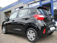 Gebraucht Hyundai i10 Select 67 PS (49 kW) 2020 Schwarz Kleinwagen