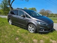 Gebraucht Ford S-MAX Titanium 179 PS (131 kW) 2018 Grau Van / Kleinbus