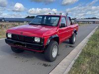 Gebraucht Nissan PickUp 80 PS (58 kW) 1994 Rot Pickup