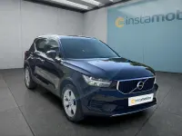 Gebraucht Volvo XC40 Momentum 163 PS (119 kW) 2022 Schwarz SUV