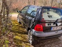 Second-hand Renault Twingo 58 CP (42 kW) 2006 Negru Hatchback