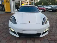 Gebraucht Porsche Panamera Turbo 500 PS (367 kW) 2011 Weiß Kleinwagen