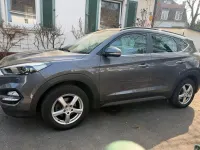 Gebraucht Hyundai Tucson Intro Edition 177 PS (130 kW) 2016 Grau SUV