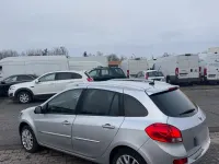 Gebraucht Renault Clio 103 PS (75 kW) 2011 Silber Kombi