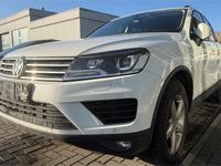 Gebraucht VW Touareg 204 PS (150 kW) 2015 Weiß SUV
