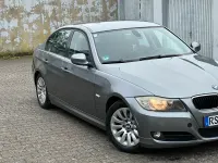 Gebraucht BMW 320 170 PS (125 kW) 2010 Grau Limousine