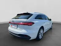 Gebraucht Audi A5 Sport 204 PS (150 kW) 2025 Weiß Kombi
