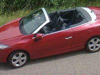 Gebraucht Renault Mégane Cabriolet Dynamique 140 PS (102 kW) 2011 Rot Cabrio