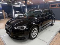 Gebraucht Audi A3 Attraction 105 PS (77 kW) 2013 Schwarz Limousine