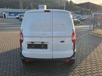 Gebraucht Ford Transit Trend 101 PS (74 kW) 2018 Weiß Limousine