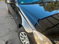 Second-hand Mercedes E200 184 CP (135 kW) 2010 Negru Berlinǎ