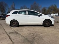 Gebraucht Hyundai i30 Style 110 PS (80 kW) 2016 Weiß Kombi