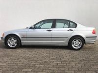 Gebraucht BMW 318 118 PS (86 kW) 1998 Silber Limousine