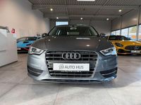 Gebraucht Audi A3 Ambiente 125 PS (91 kW) 2015 Grau Limousine