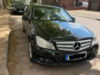 Gebraucht Mercedes 180 122 PS (89 kW) 2011 Schwarz Limousine