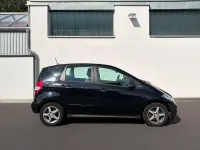 Gebraucht Mercedes A160 Avantgarde 95 PS (69 kW) 2011 Schwarz Kleinwagen