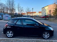 Gebraucht Peugeot 208 Active 82 PS (60 kW) 2012 Schwarz Kleinwagen