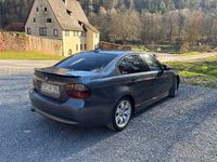 Gebraucht BMW 320 163 PS (119 kW) 2005 Grau Limousine