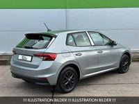 Neu Skoda 105 95 PS (69 kW) 2026 Silber Limousine