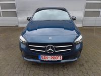 Gebraucht Mercedes B180 136 PS (100 kW) 2019 Denimblau (metallic) Van / Kleinbus